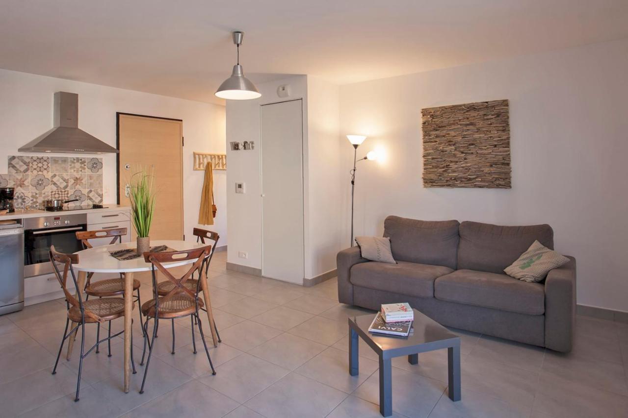 L'Orangeraie Calvi Centre A 300M De La Plage Et Du Port Parking Prive 外观 照片
